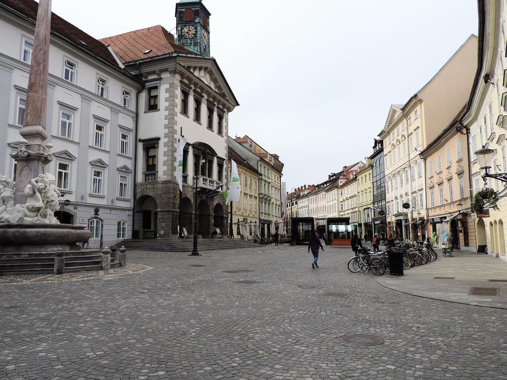 Apartment Tara Ljubljana Exteriör bild