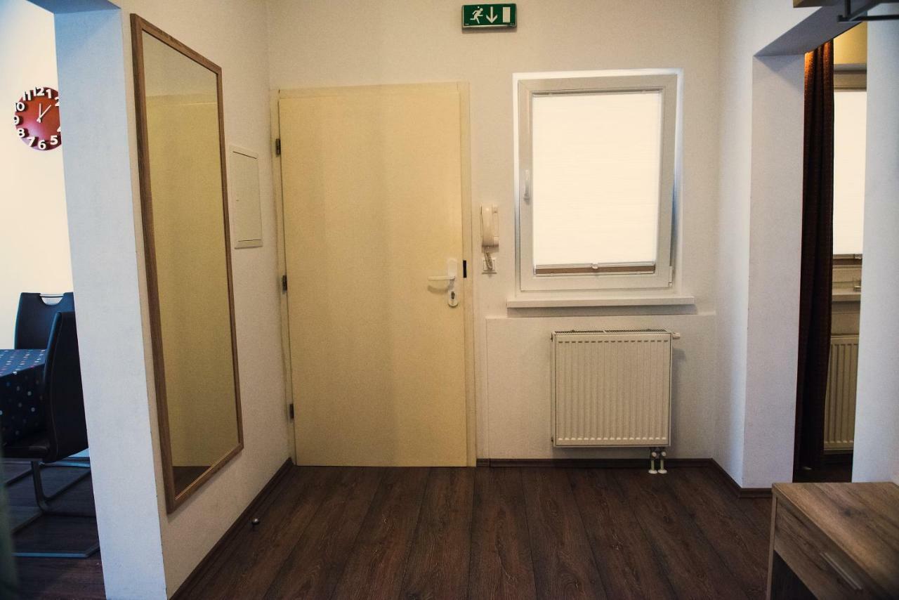 Apartment Tara Ljubljana Exteriör bild